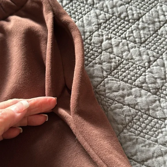 Like New H&M Jogger - Picture 4 of 6